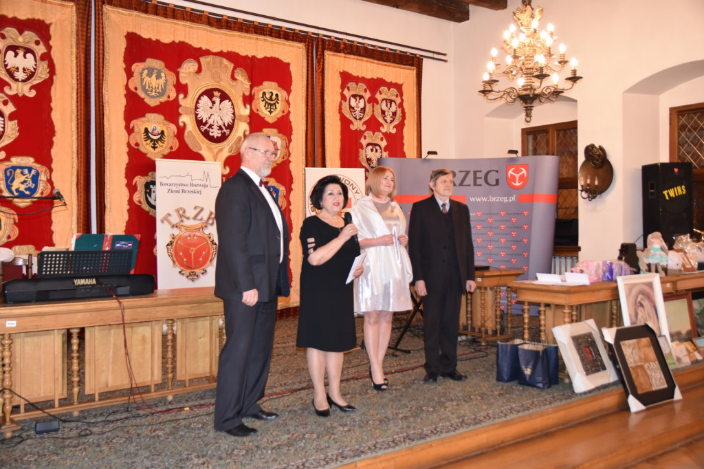 Bal Charytatywny TRZB i PCK [fotorelacja]