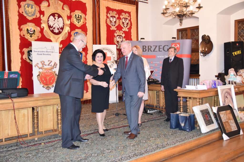 Bal Charytatywny TRZB i PCK [fotorelacja]