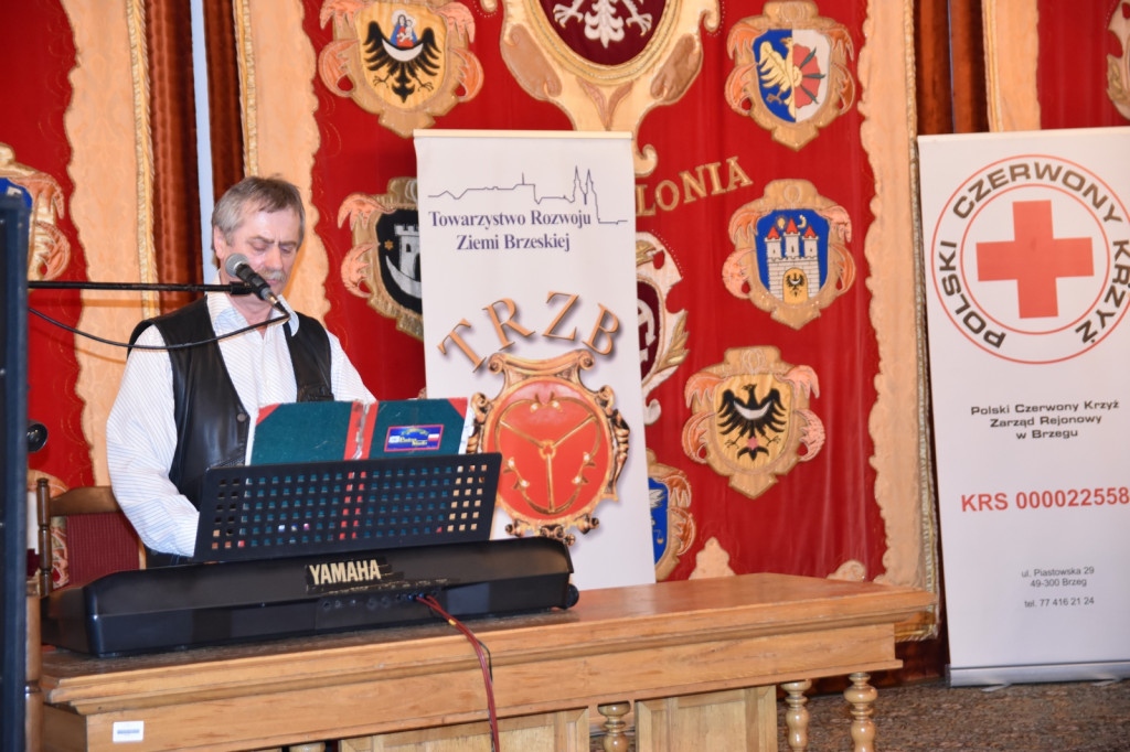 Bal Charytatywny TRZB i PCK [fotorelacja]