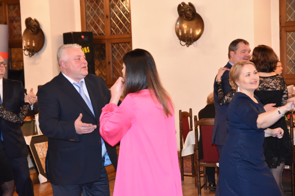 Bal Charytatywny TRZB i PCK [fotorelacja]