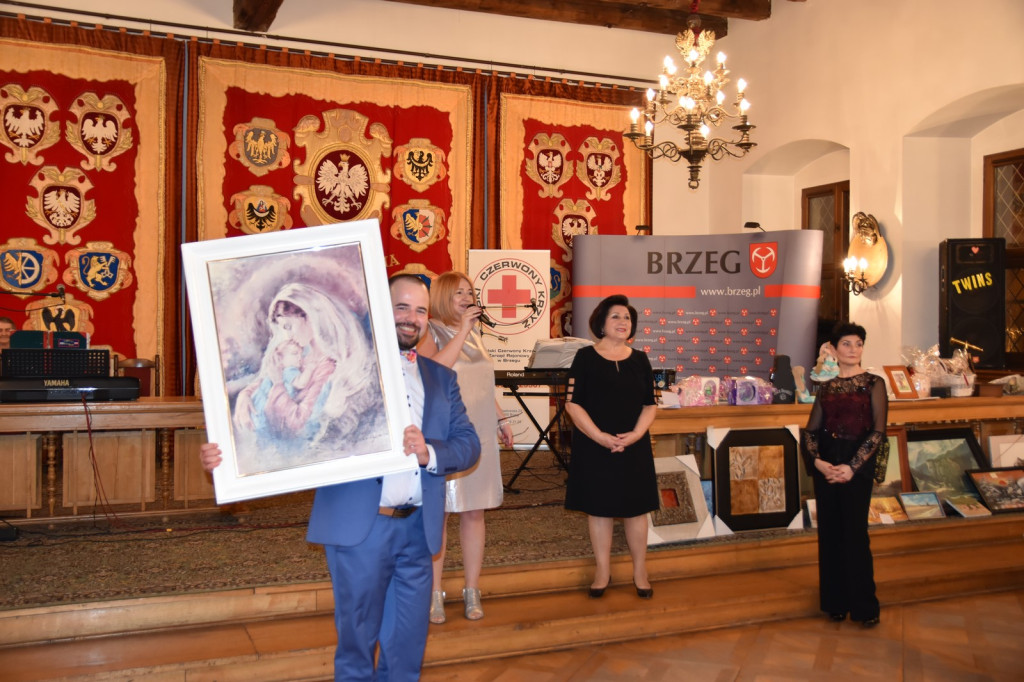 Bal Charytatywny TRZB i PCK [fotorelacja]