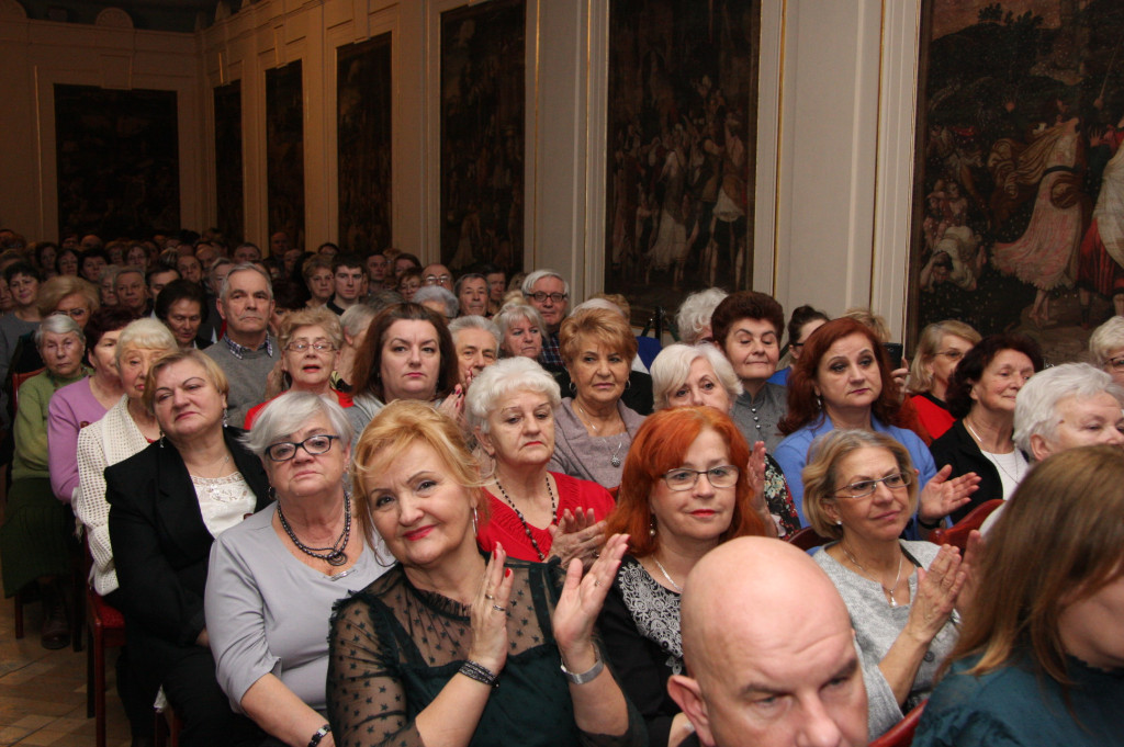 Amory w zamkowych salach. Muzycznie o miłości i Świętym Walentym