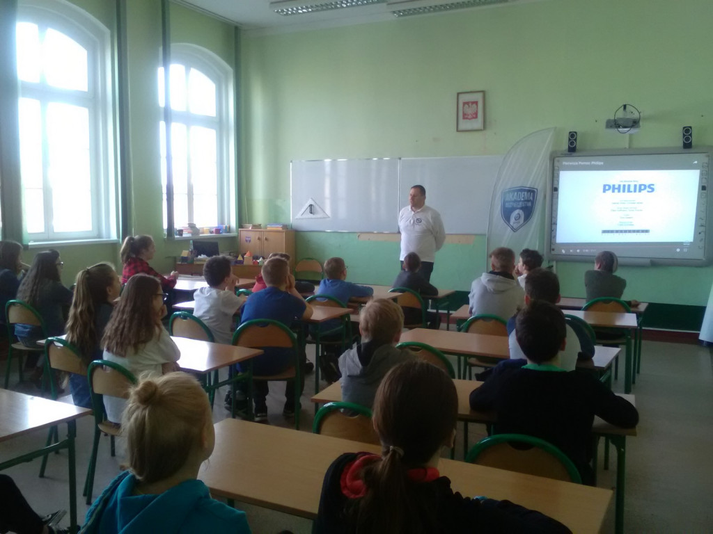 Dzień z Akademią Bezpieczeństwa w Publicznej Szkole Podstawowej nr 3 w Brzegu