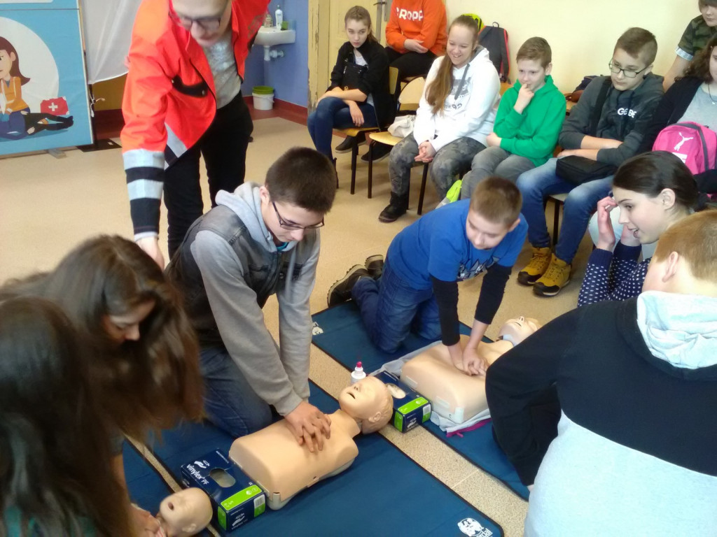 Dzień z Akademią Bezpieczeństwa w Publicznej Szkole Podstawowej nr 3 w Brzegu