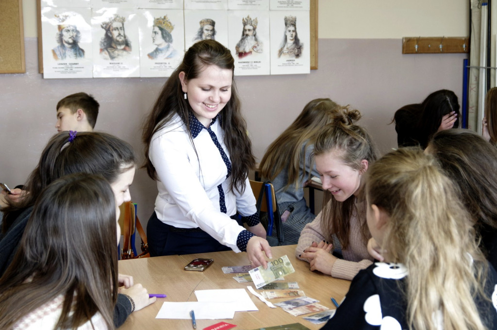 Karierowo i finansowo w Ósemce