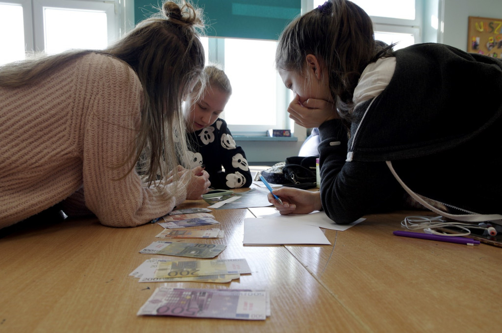 Karierowo i finansowo w Ósemce