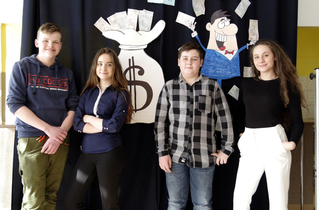 Karierowo i finansowo w Ósemce