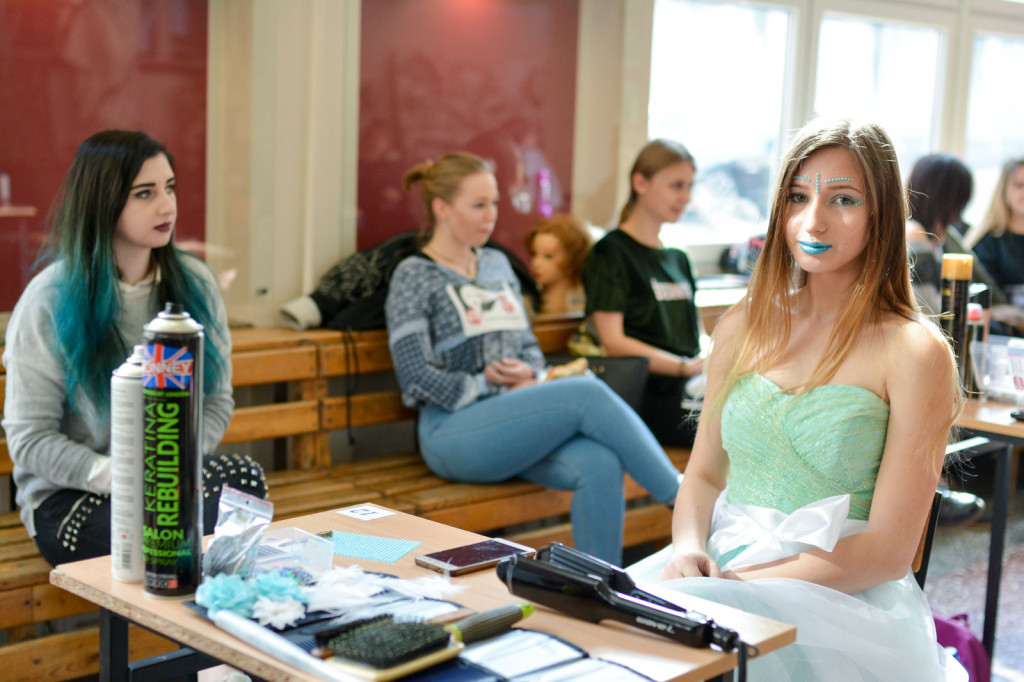 I Wojewódzka Olimpiada Fryzjerska w ZSB Brzeg [fotorelacja]