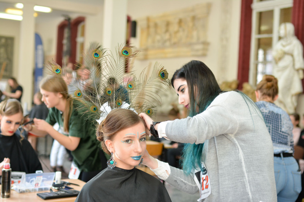 I Wojewódzka Olimpiada Fryzjerska w ZSB Brzeg [fotorelacja]