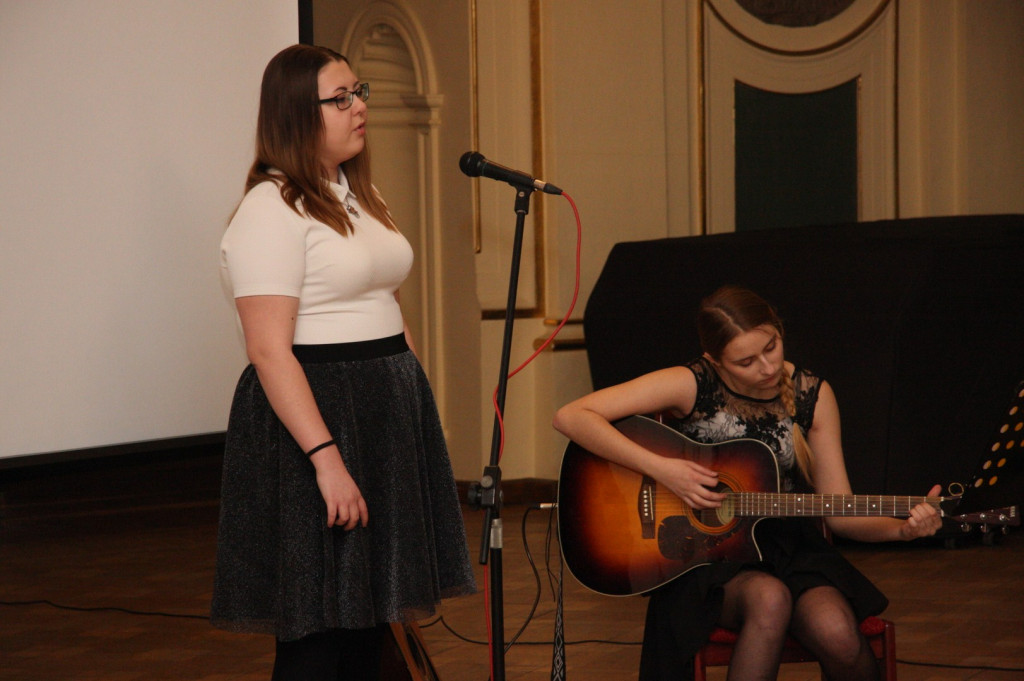 Z pieśnią, poezją i wspomnieniami. Oddaliśmy hołd Żołnierzom Niezłomnym