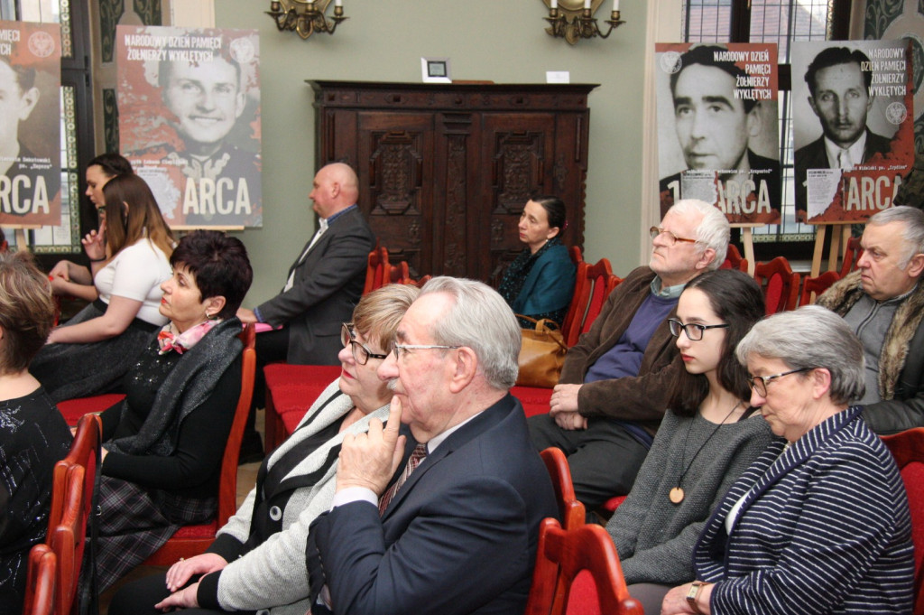 Z pieśnią, poezją i wspomnieniami. Oddaliśmy hołd Żołnierzom Niezłomnym