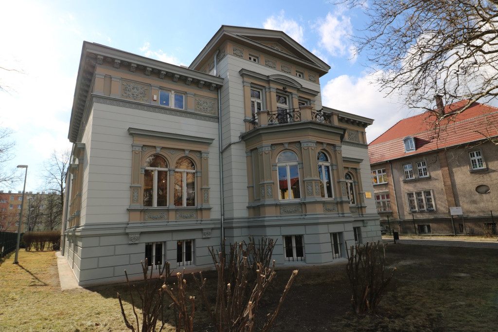 Nowoczesna biblioteka miejska już otwarta