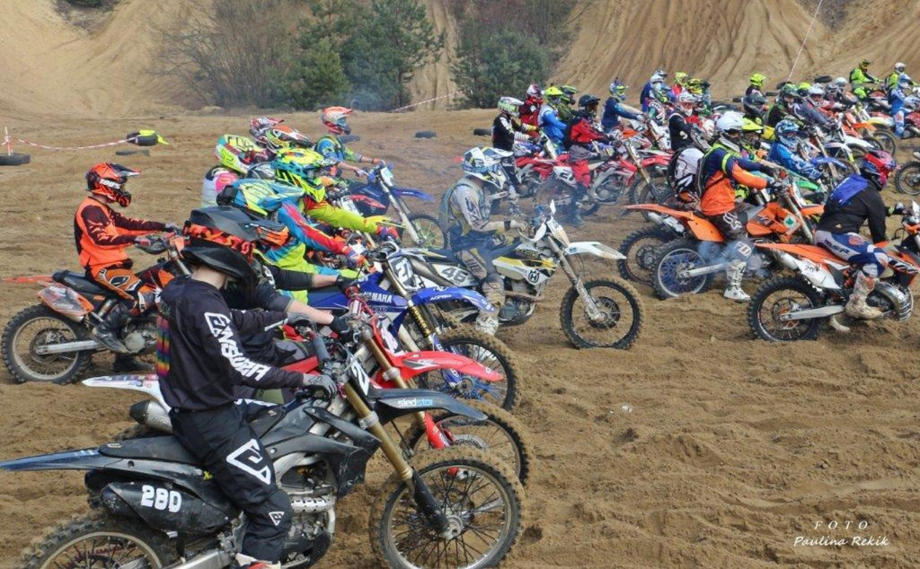 Motorowy początek sezonu - AMK Grodków