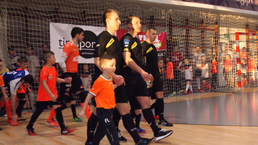 Zwycięstwo Gredaru po niezwykłym widowisku [fotorelacja]