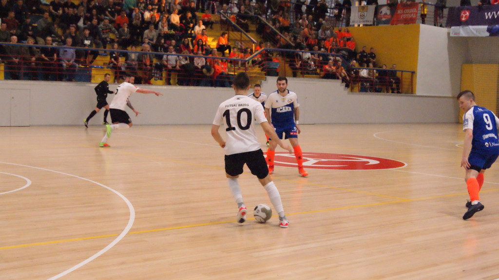 Zwycięstwo Gredaru po niezwykłym widowisku [fotorelacja]