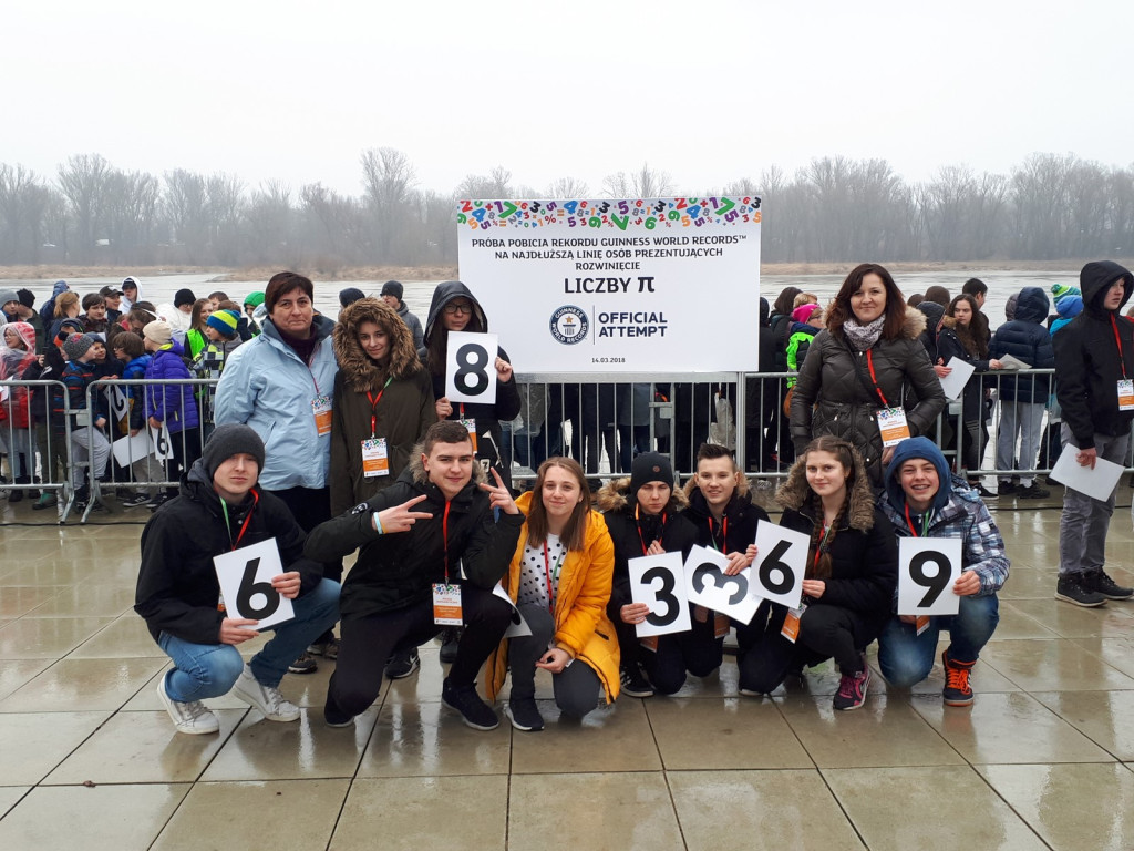 Uczniowie Szkoły Podstawowej w Lewinie Brzeskim pobili Rekord Guinnessa!