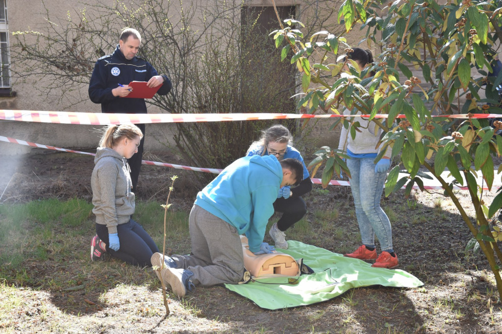 III Mistrzostwa pierwszej pomocy o puchar dyrektora ZSM w Brzegu
