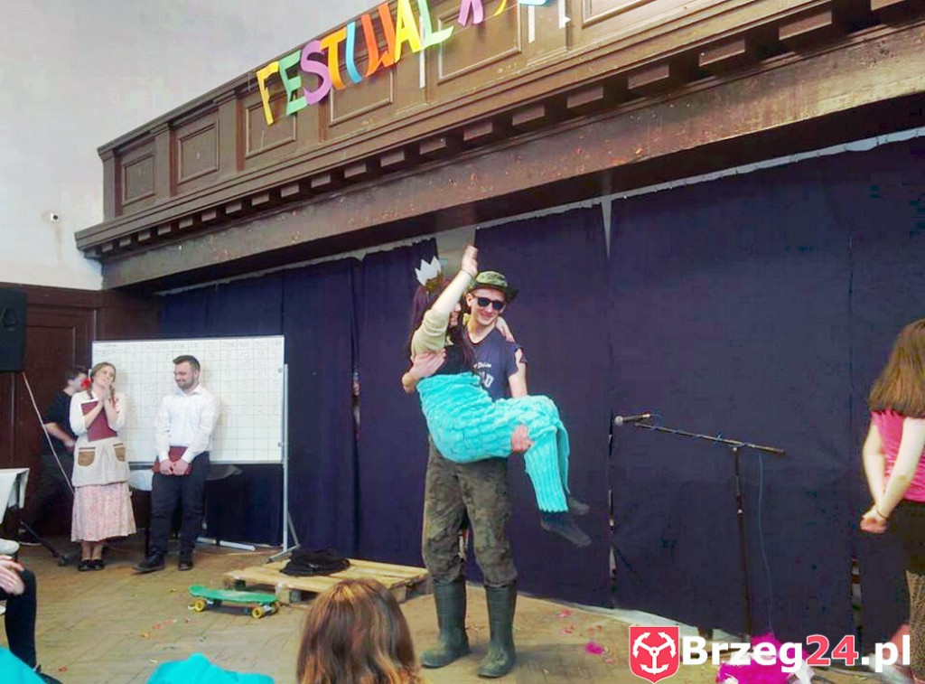 Festiwal Krzywych Bajek w Ekonomiku