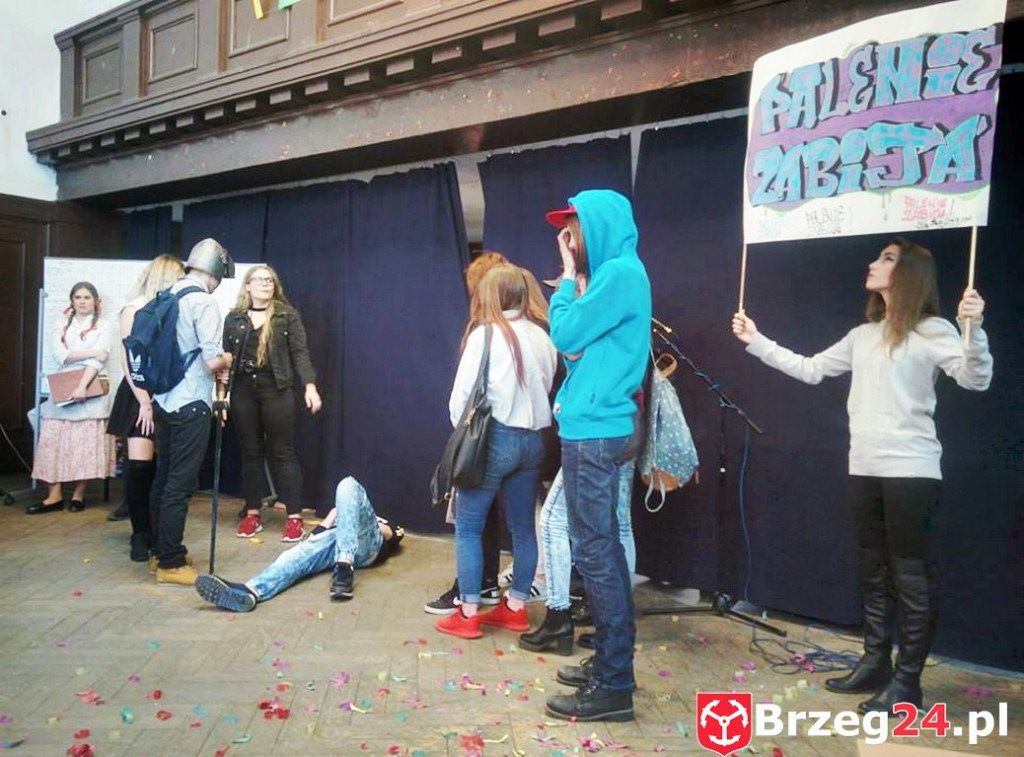 Festiwal Krzywych Bajek w Ekonomiku