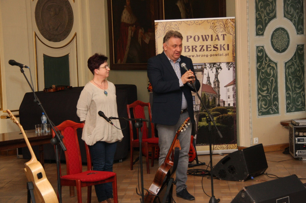 Koncert grupy muzycznej 