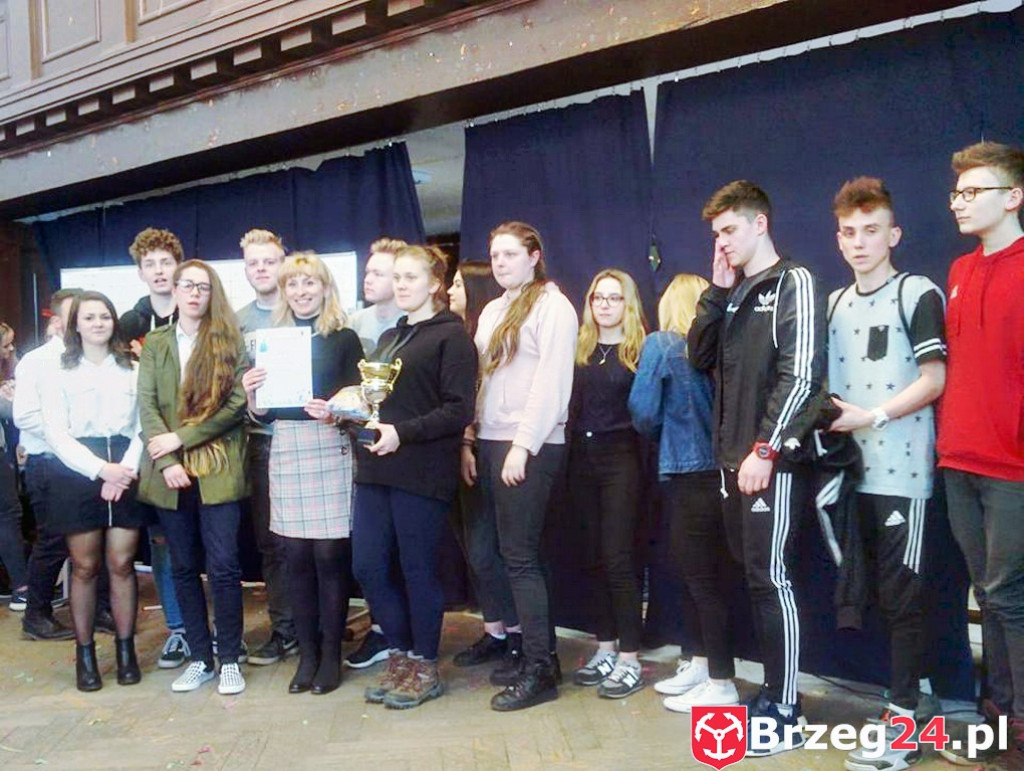 Festiwal Krzywych Bajek w Ekonomiku