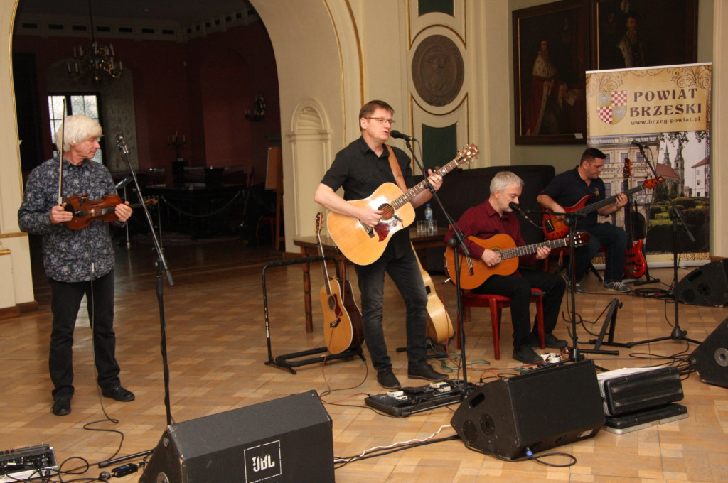 Koncert grupy muzycznej 