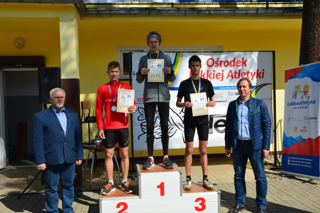 Rewelacyjna Kotwica. Biegi przełajowe w Korfantowie