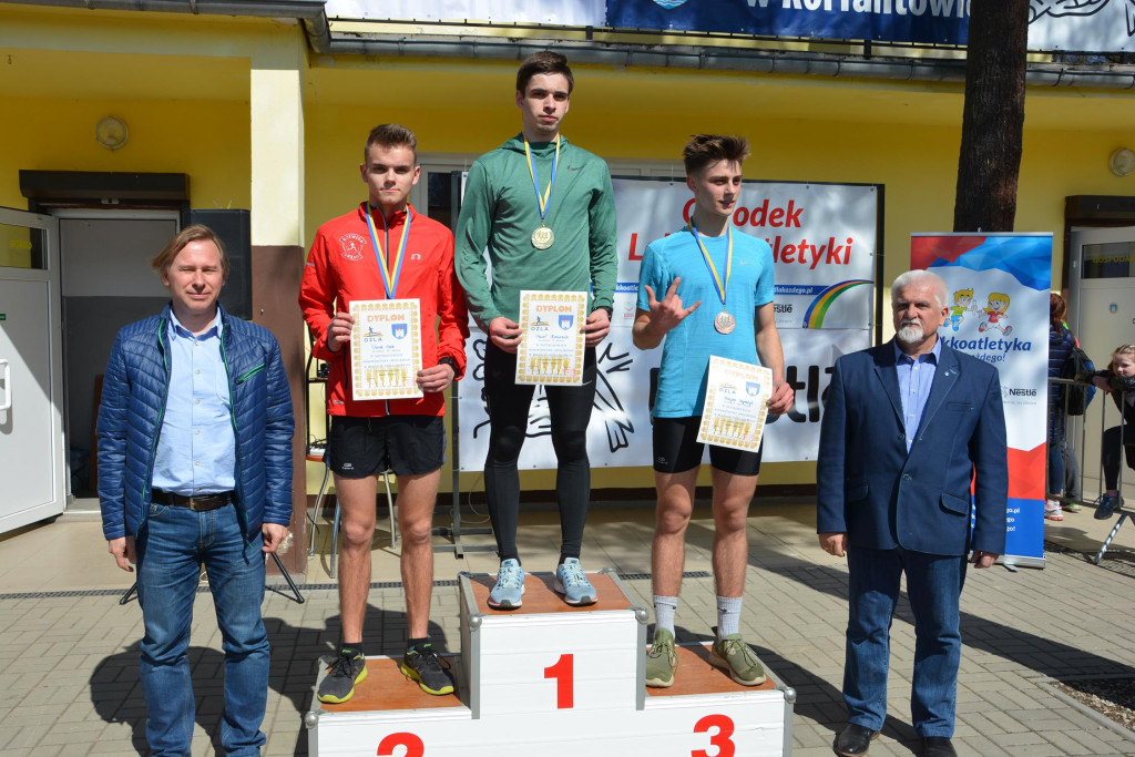 Rewelacyjna Kotwica. Biegi przełajowe w Korfantowie