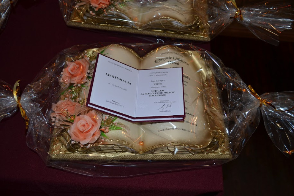 Uroczystość obchodzona dla uhonorowania długoletniego pożycia małżeńskiego