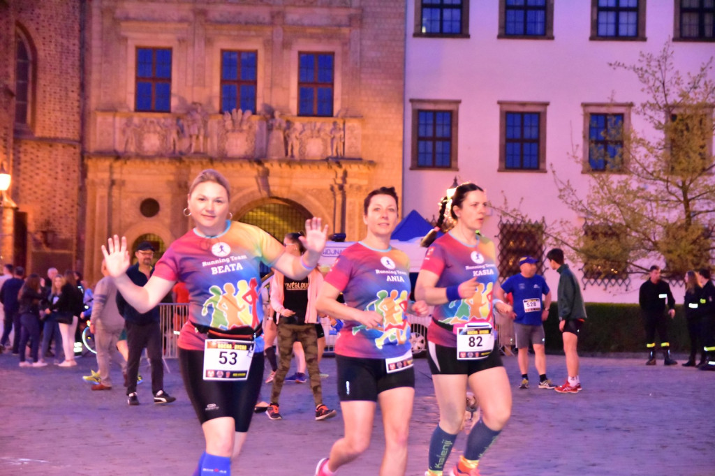 Kamil Karbowiak zwycięzcą Electrolux 3. Nocnej Dychy! [fotorelacja]