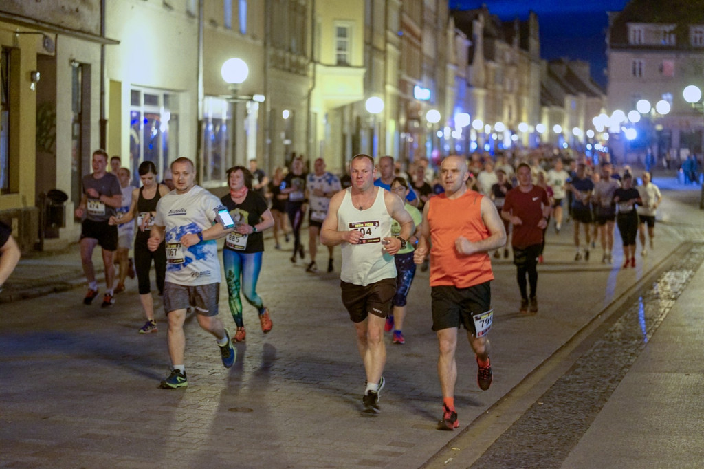 Kamil Karbowiak zwycięzcą Electrolux 3. Nocnej Dychy! [fotorelacja]