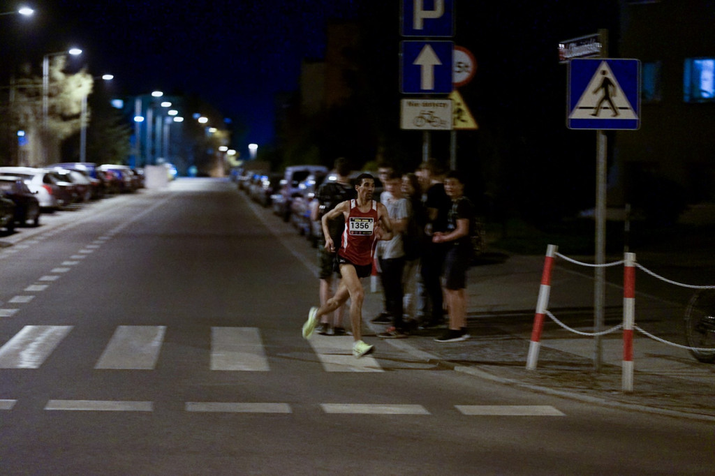 Kamil Karbowiak zwycięzcą Electrolux 3. Nocnej Dychy! [fotorelacja]