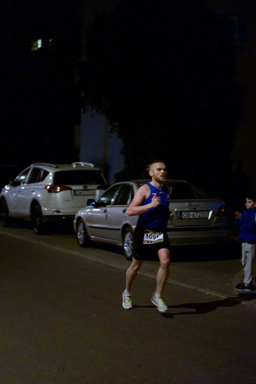 Kamil Karbowiak zwycięzcą Electrolux 3. Nocnej Dychy! [fotorelacja]