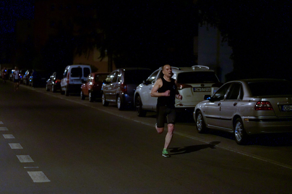 Kamil Karbowiak zwycięzcą Electrolux 3. Nocnej Dychy! [fotorelacja]