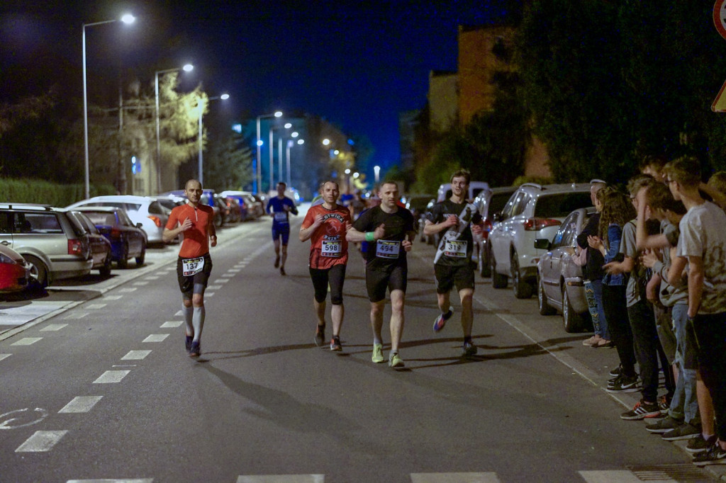 Kamil Karbowiak zwycięzcą Electrolux 3. Nocnej Dychy! [fotorelacja]