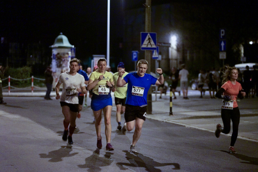 Kamil Karbowiak zwycięzcą Electrolux 3. Nocnej Dychy! [fotorelacja]