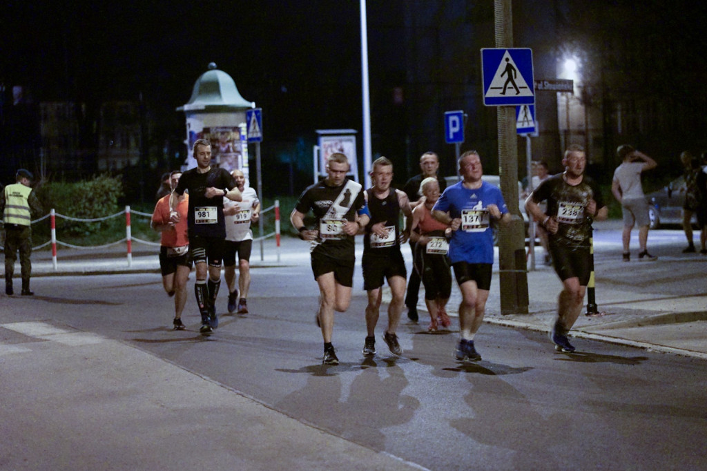 Kamil Karbowiak zwycięzcą Electrolux 3. Nocnej Dychy! [fotorelacja]