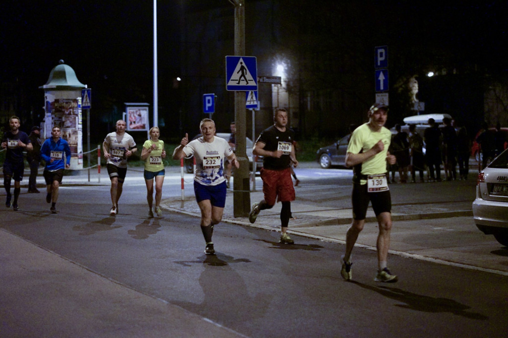 Kamil Karbowiak zwycięzcą Electrolux 3. Nocnej Dychy! [fotorelacja]