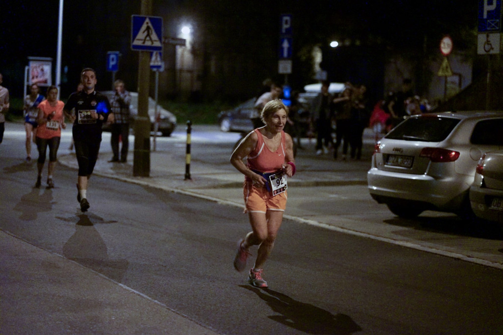 Kamil Karbowiak zwycięzcą Electrolux 3. Nocnej Dychy! [fotorelacja]