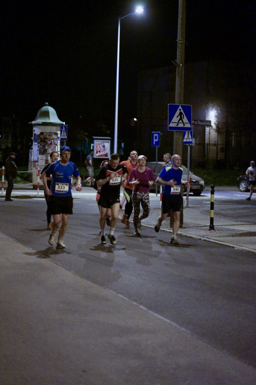 Kamil Karbowiak zwycięzcą Electrolux 3. Nocnej Dychy! [fotorelacja]