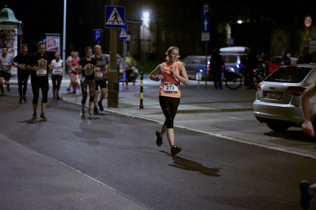 Kamil Karbowiak zwycięzcą Electrolux 3. Nocnej Dychy! [fotorelacja]