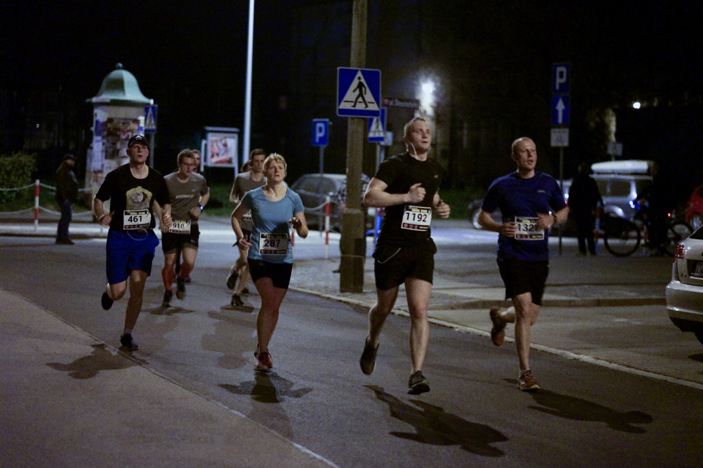 Kamil Karbowiak zwycięzcą Electrolux 3. Nocnej Dychy! [fotorelacja]