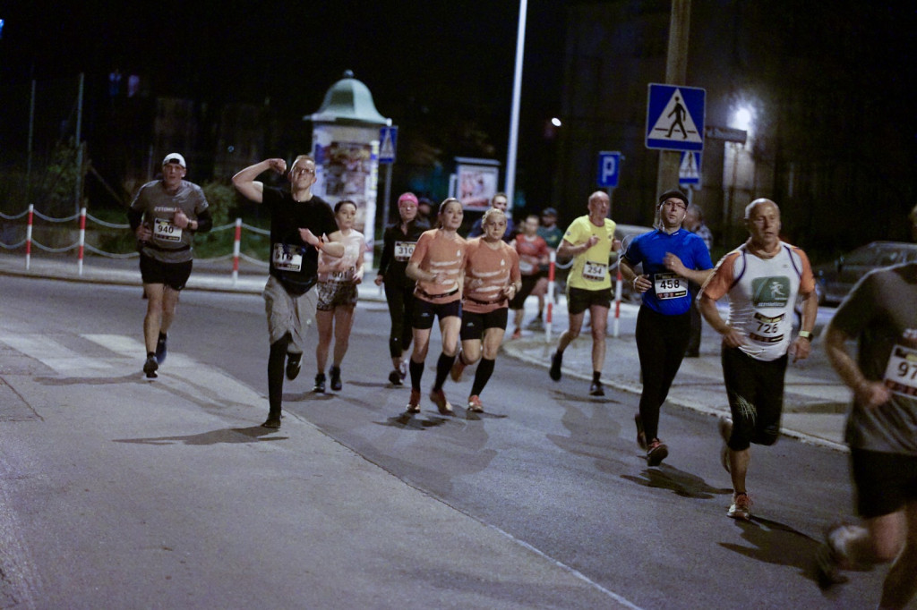 Kamil Karbowiak zwycięzcą Electrolux 3. Nocnej Dychy! [fotorelacja]