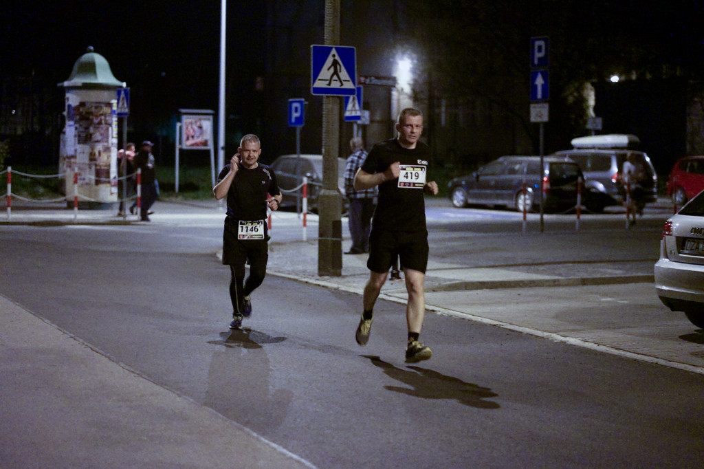 Kamil Karbowiak zwycięzcą Electrolux 3. Nocnej Dychy! [fotorelacja]