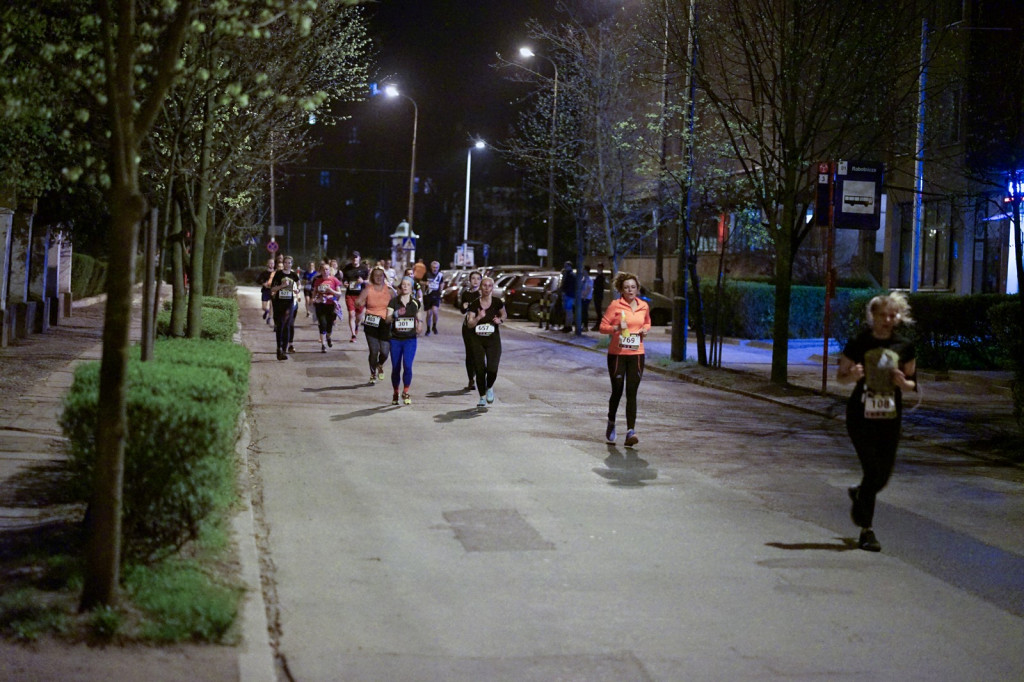 Kamil Karbowiak zwycięzcą Electrolux 3. Nocnej Dychy! [fotorelacja]