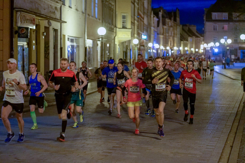 Kamil Karbowiak zwycięzcą Electrolux 3. Nocnej Dychy! [fotorelacja]