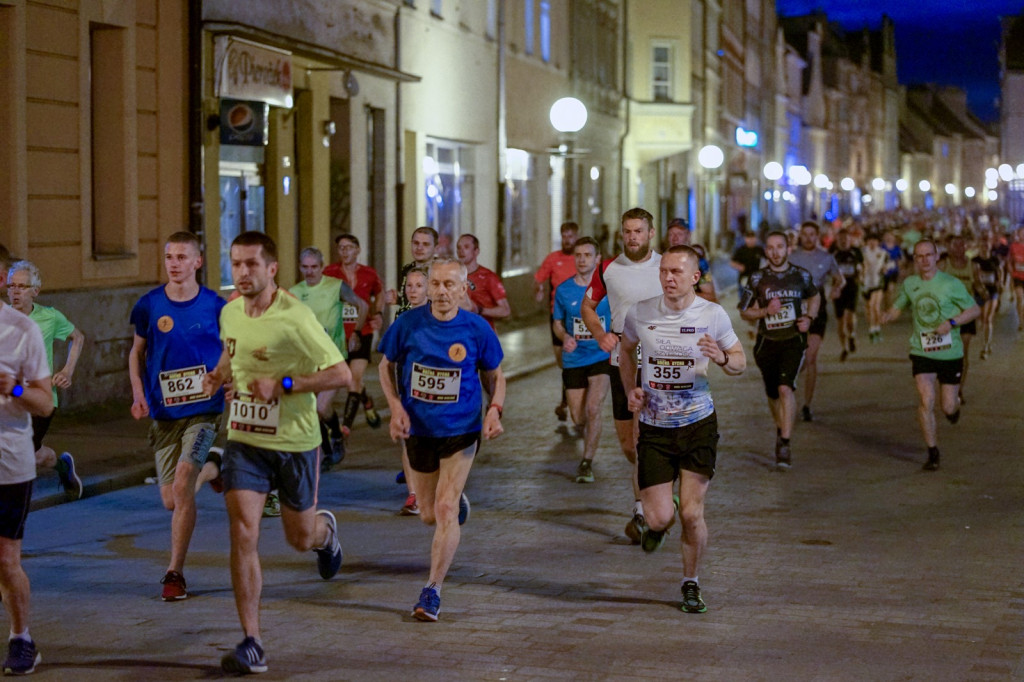 Kamil Karbowiak zwycięzcą Electrolux 3. Nocnej Dychy! [fotorelacja]