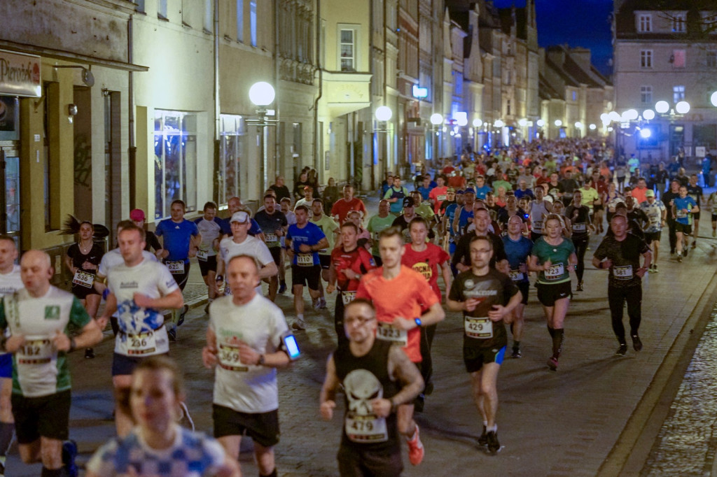 Kamil Karbowiak zwycięzcą Electrolux 3. Nocnej Dychy! [fotorelacja]