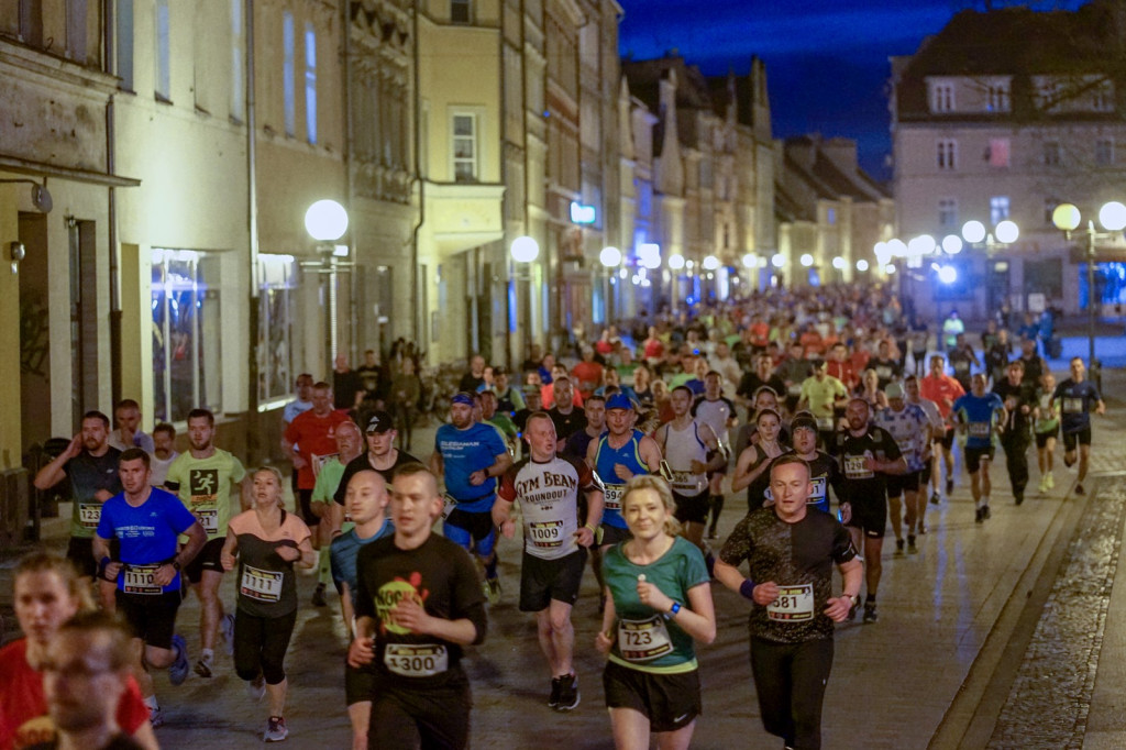 Kamil Karbowiak zwycięzcą Electrolux 3. Nocnej Dychy! [fotorelacja]