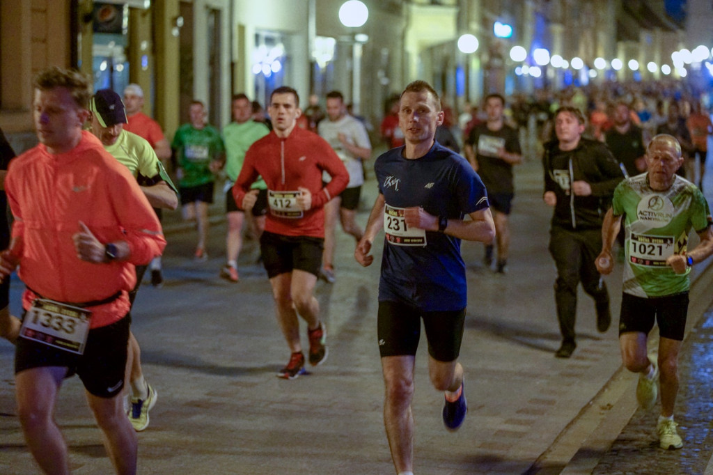 Kamil Karbowiak zwycięzcą Electrolux 3. Nocnej Dychy! [fotorelacja]